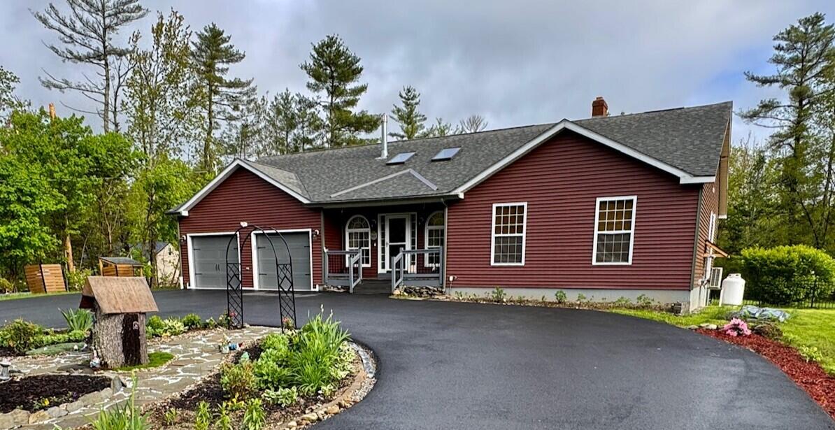 245 Eastern Avenue Brewer, ME 04412 - Photo 2 of 39 2