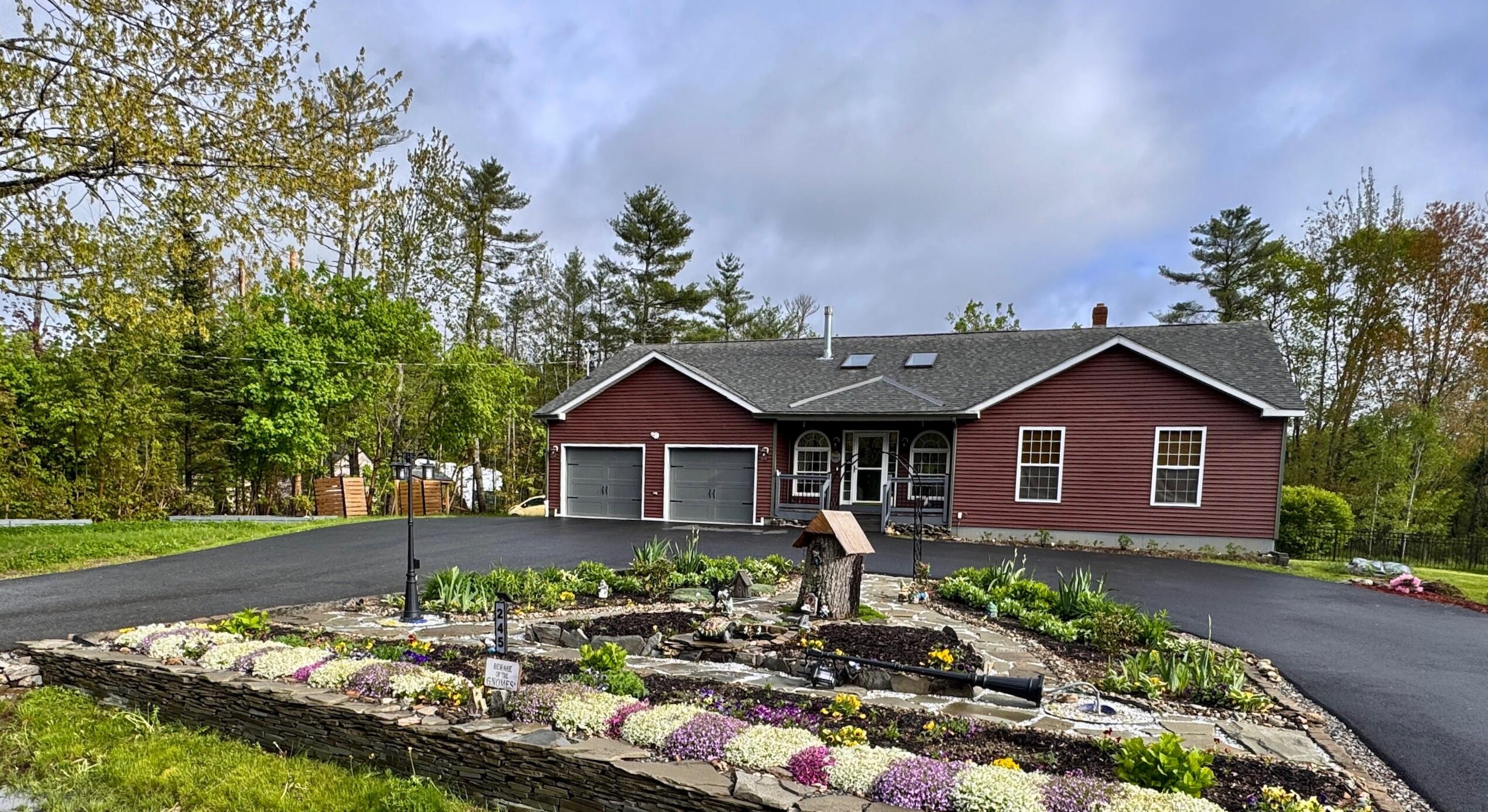 245 Eastern Avenue Brewer, ME 04412 - Photo 3 of 39 3