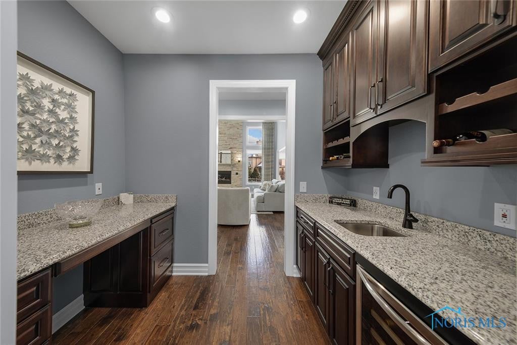 26054 Seminary Road Perrysburg, OH 43551 - Photo 10 of 50 Gallery Image 10