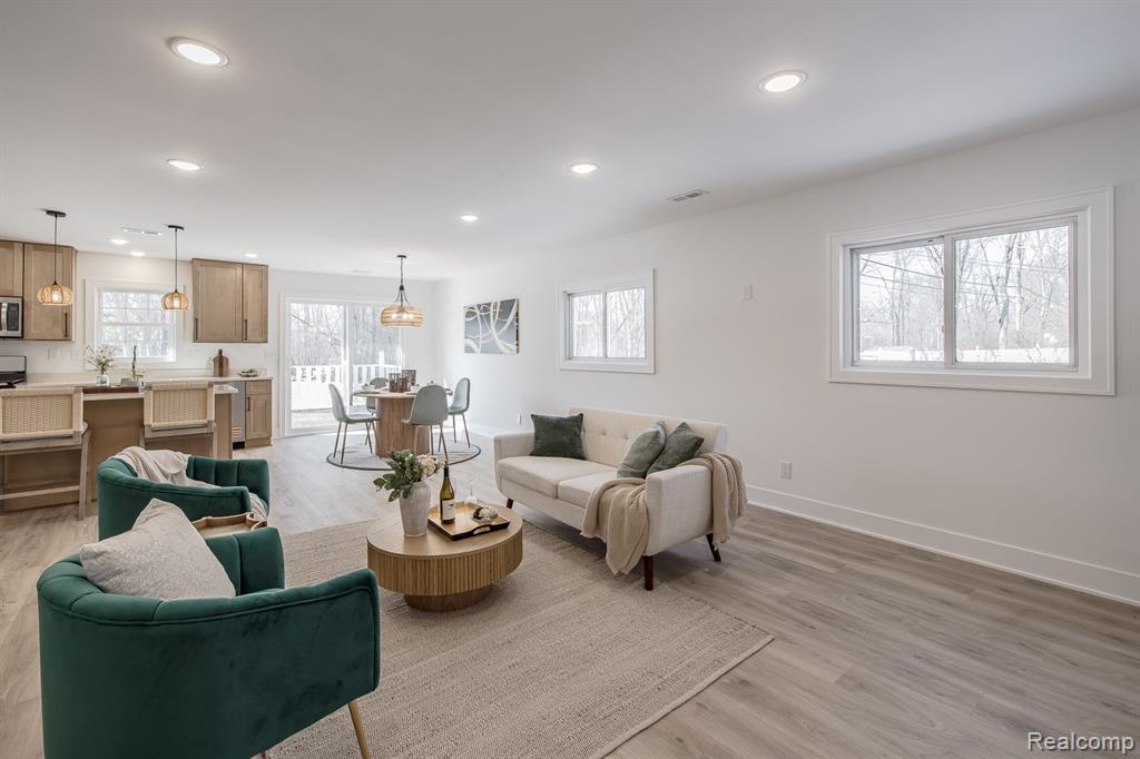 3750 Alida Avenue Rochester Hills, MI 48309 - Photo 6 of 68