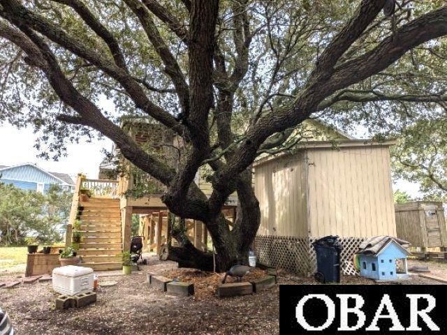 11 Trent Road, Unit 4 & 1 Ocracoke, NC 27960 - Photo 18 of 31 Old Live Oak