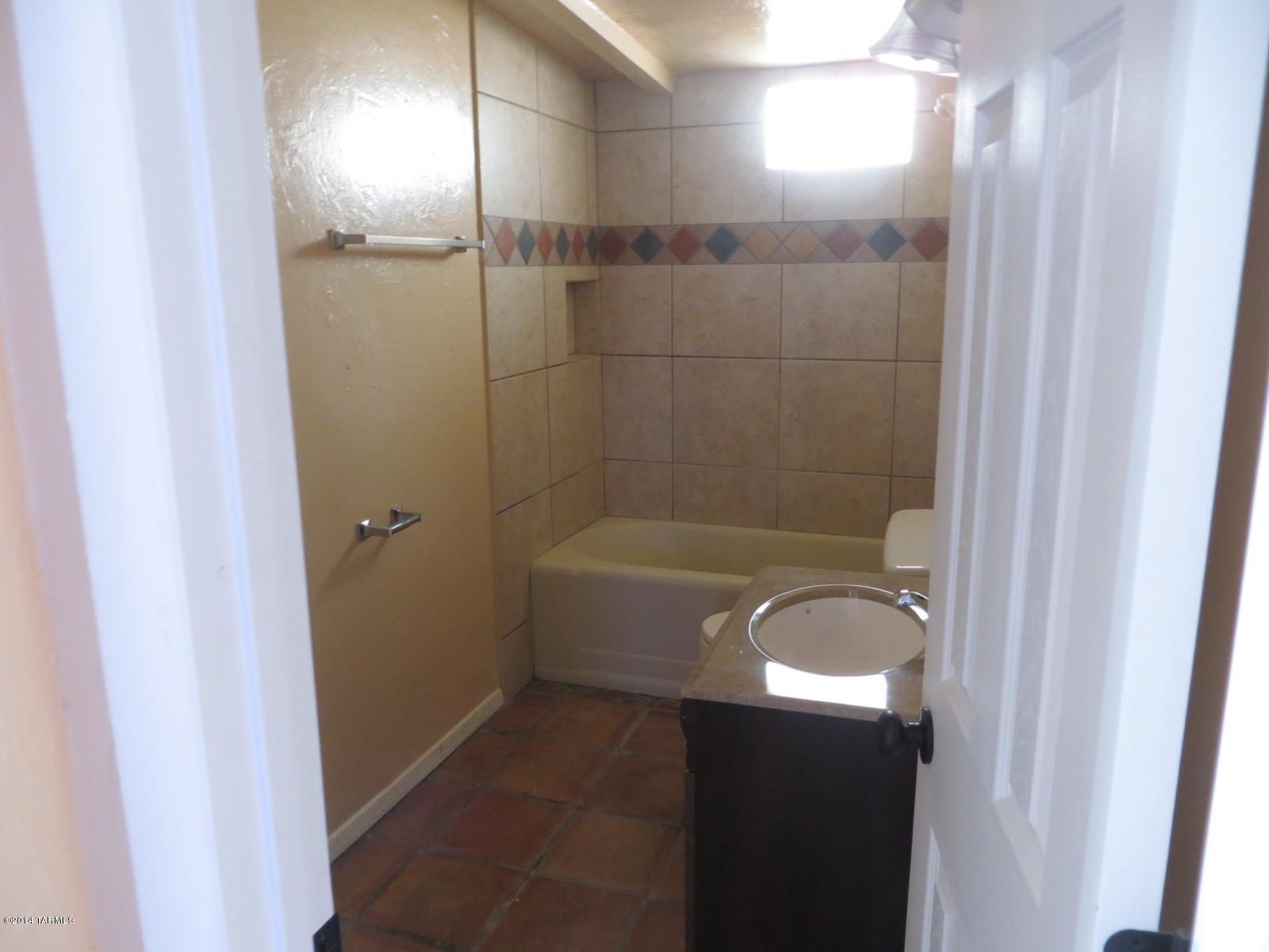 840 East Roger Road Tucson, AZ 85719 - Photo 15 of 18 Gallery Image 15