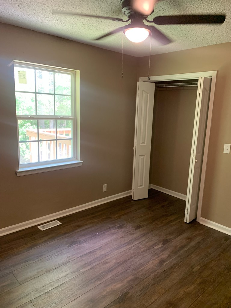 710 Corey Place Dalton, GA 30721 - Photo 9 of 18 Gallery Image 9