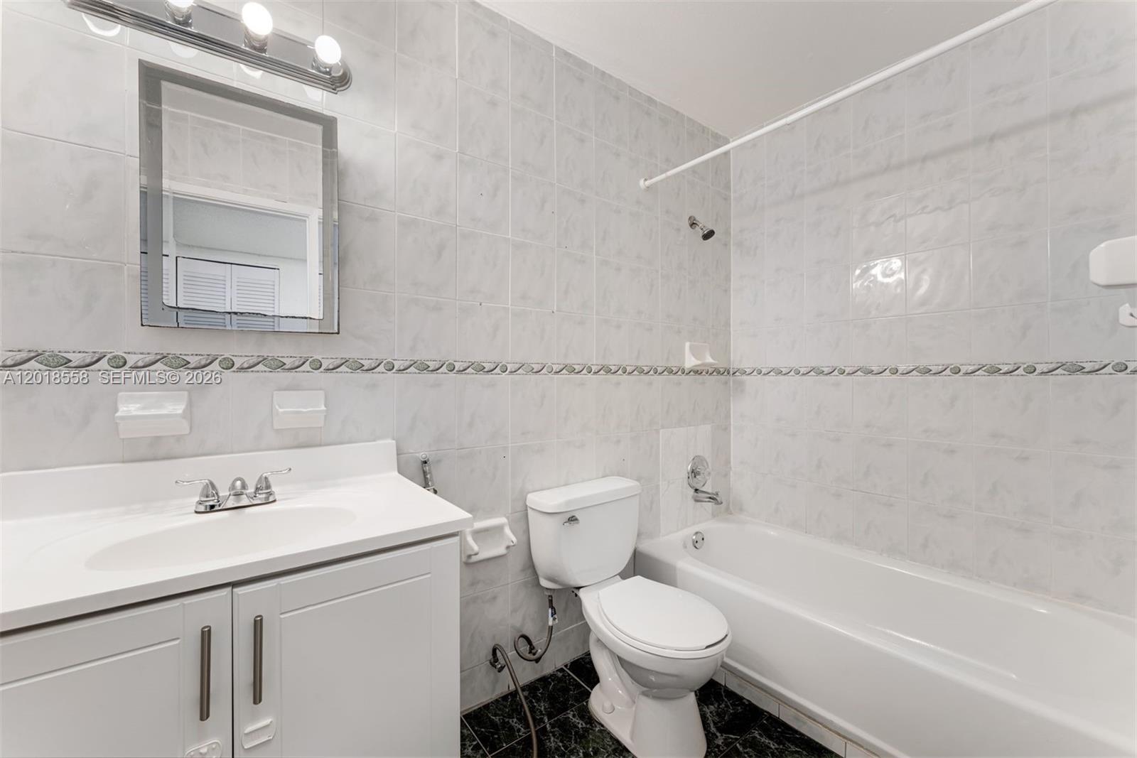 1950 West 54th Street, Unit 412 Hialeah, FL 33012 - Photo 10 of 15
