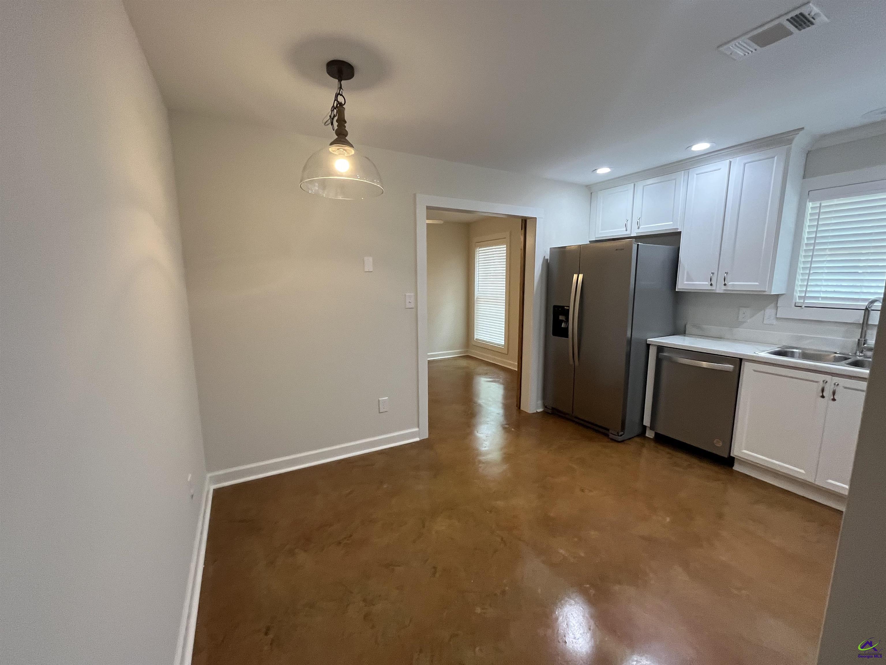 1112 B 3rd Street Perry, GA 31069 - Photo 4 of 11