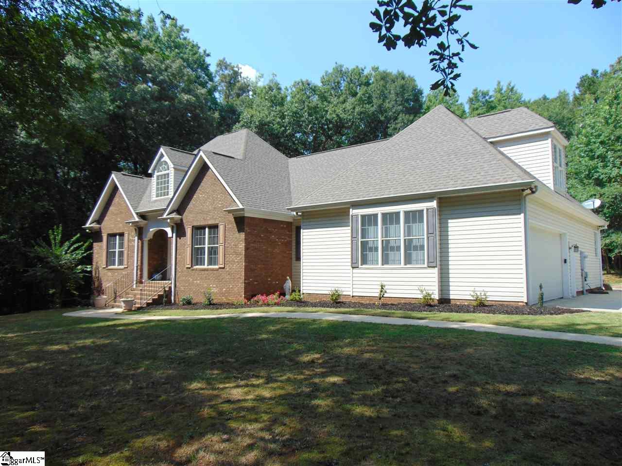 128 Greybridge Road Pelzer, SC 29669 - Photo 1 of 36