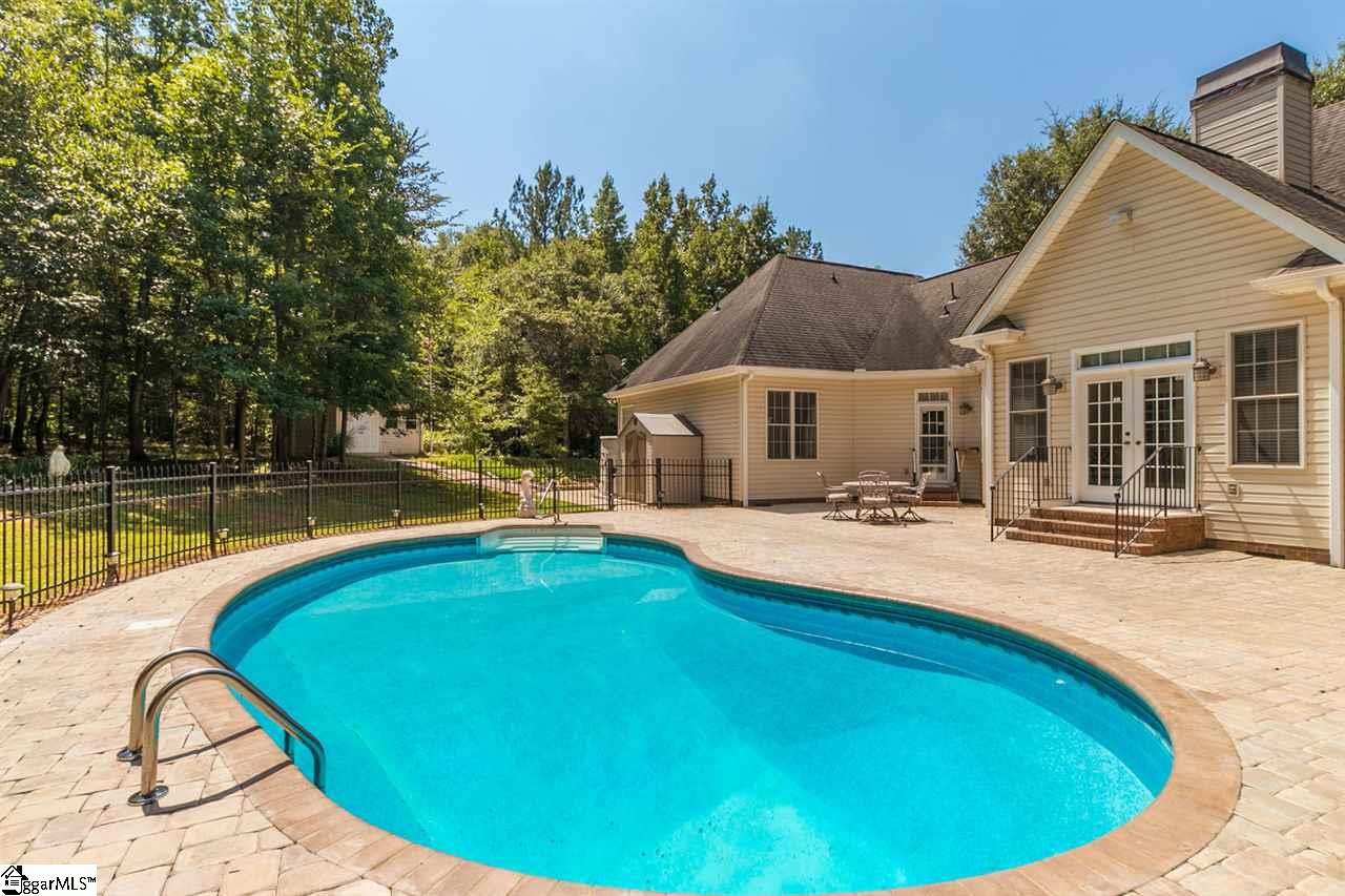 128 Greybridge Road Pelzer, SC 29669 - Photo 28 of 36