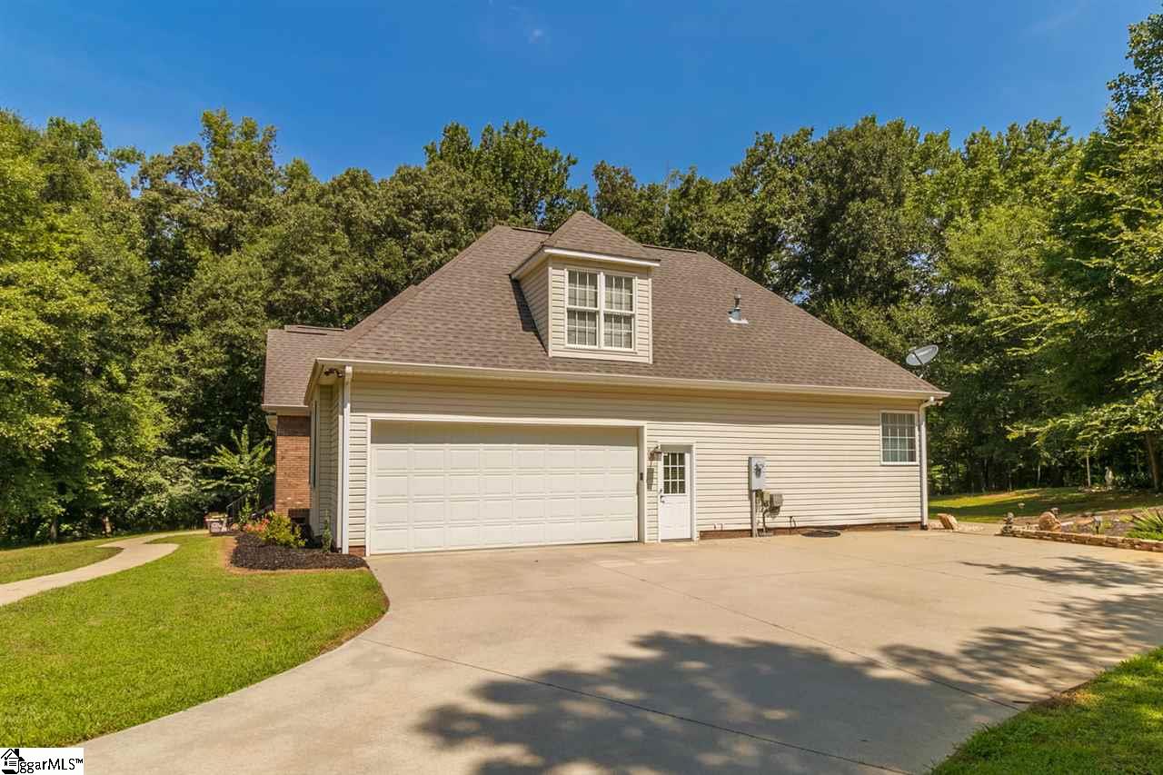 128 Greybridge Road Pelzer, SC 29669 - Photo 32 of 36