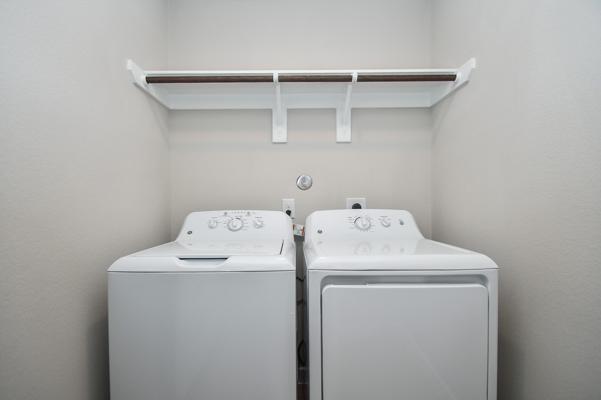 2007 Live Springs Way Rosenberg, TX 77471 - Photo 23 of 25 Washer and dryer included!