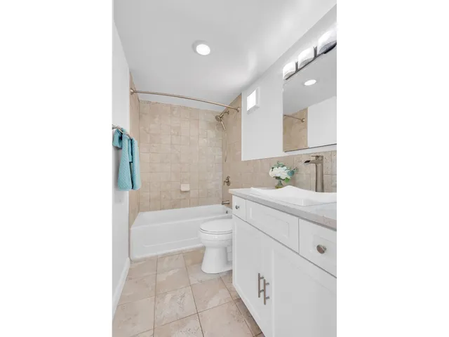 $999,000 | 302 East 19th Street, Unit 3B | Gramercy