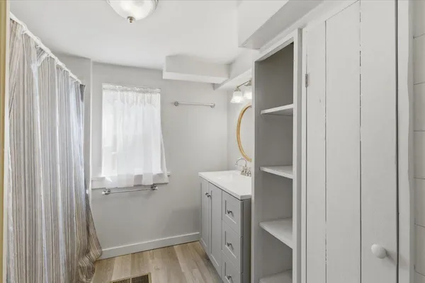 $395,000 | 1768 Barnumville Road, Manchester, VT 05255