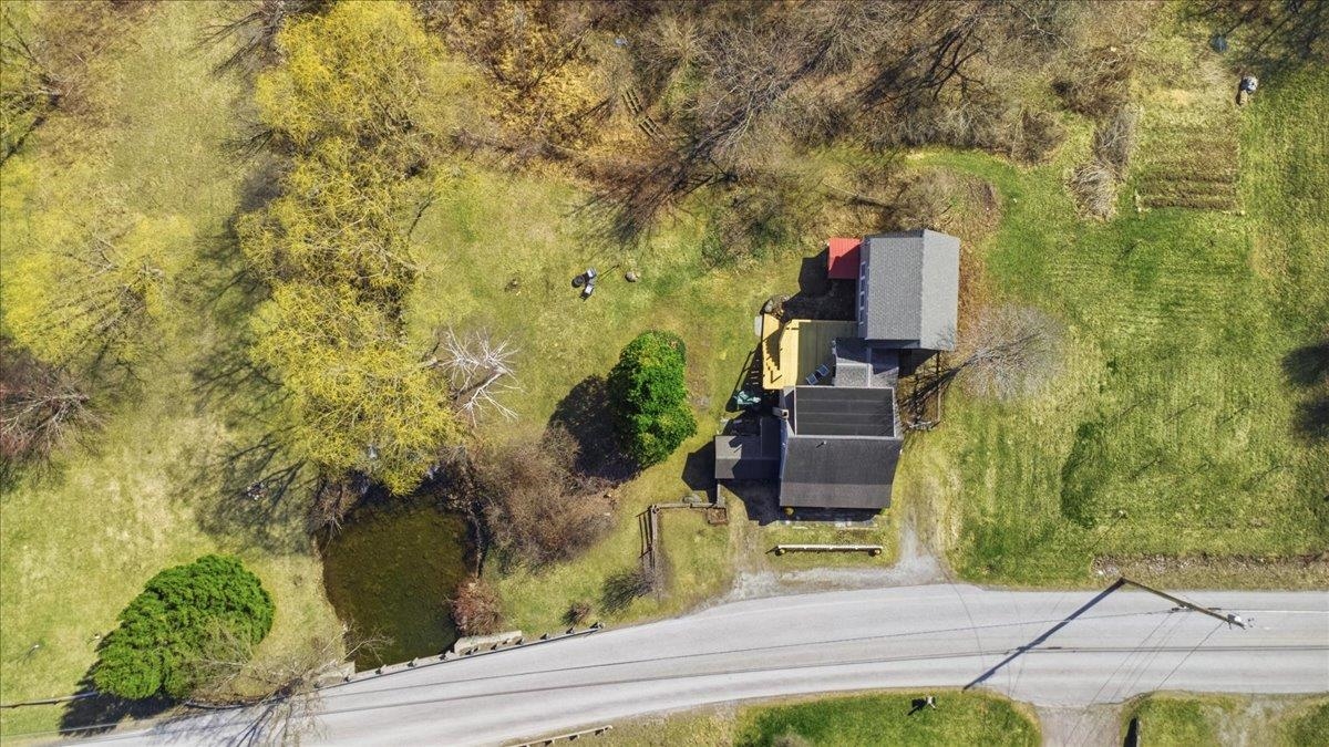 1768 Barnumville Road Manchester, VT 05255 - Photo 2 of 36