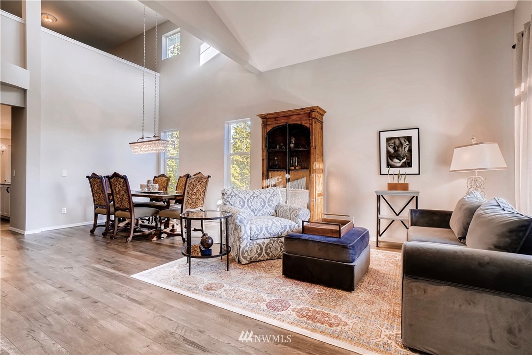 207 170th Street Southeast Bothell, WA 98012 - Photo 3 of 25