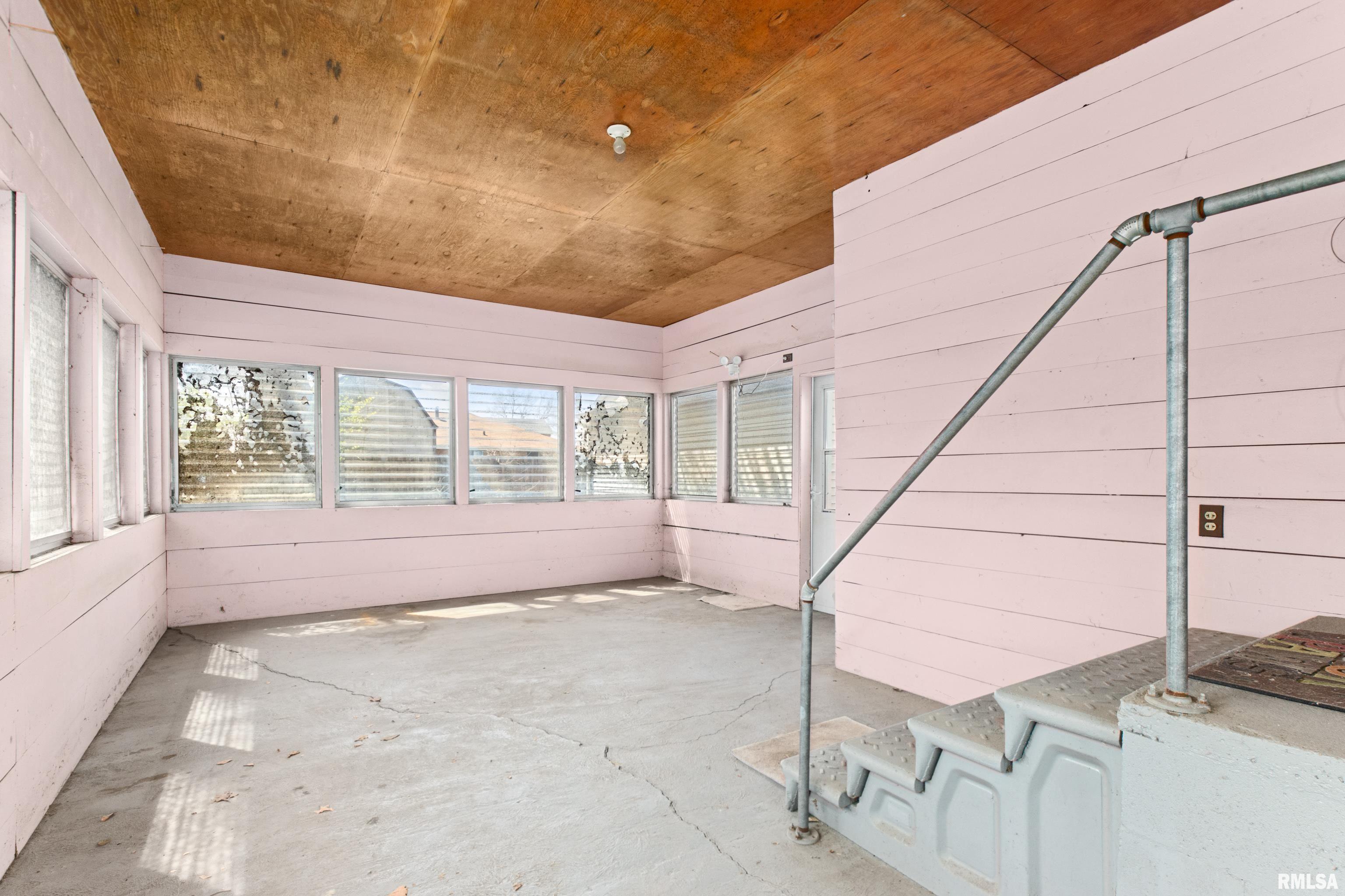 320 State Street Pekin, IL 61554 - Photo 24 of 32