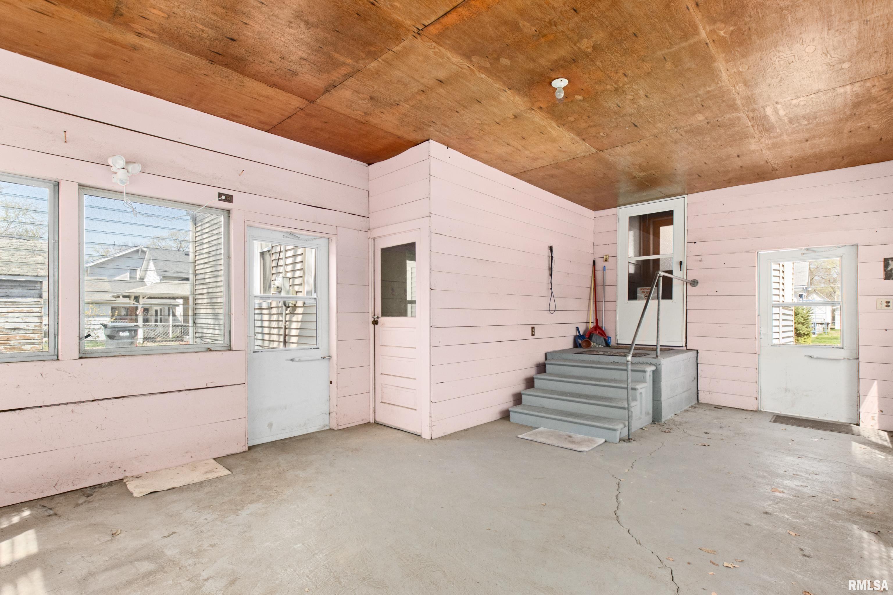 320 State Street Pekin, IL 61554 - Photo 25 of 32