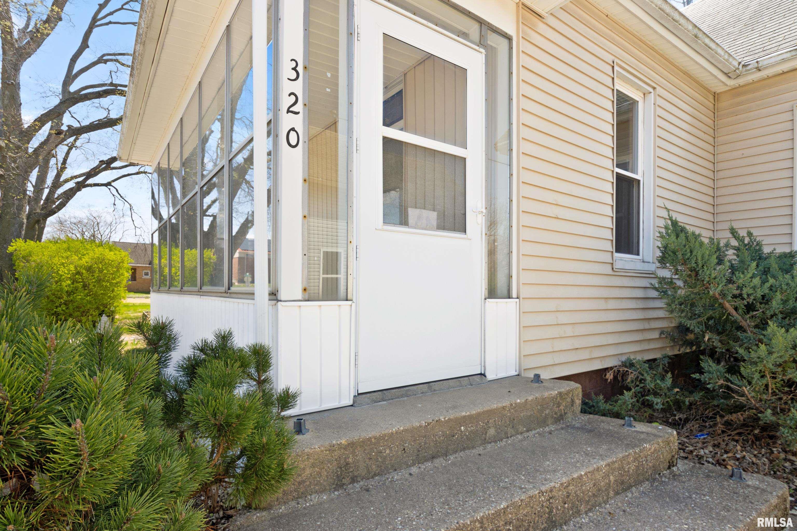 320 State Street Pekin, IL 61554 - Photo 4 of 32