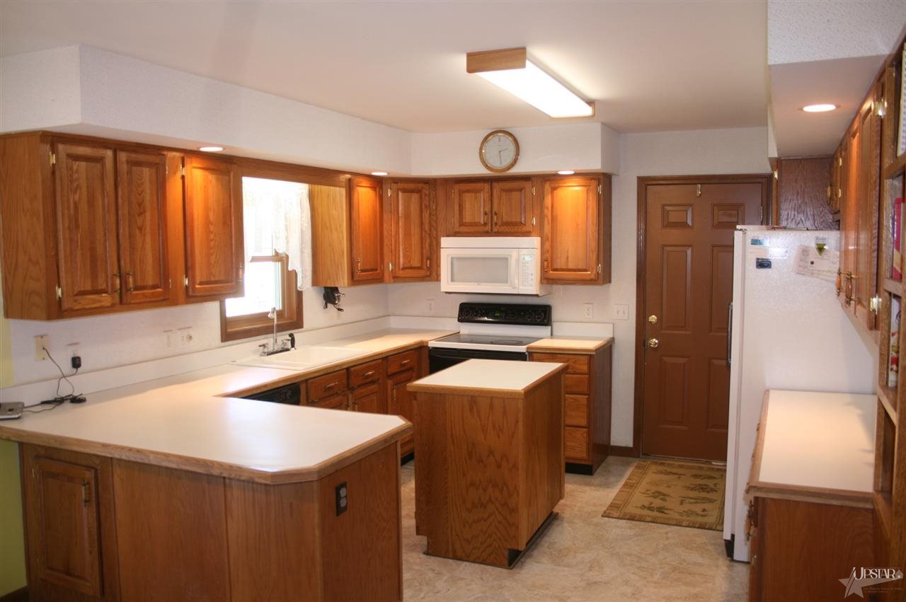 17310 Brunson Road Hoagland, IN 46745 - Photo 3 of 21