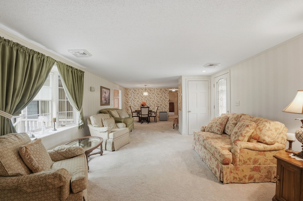 121 Wood Street Fall River, MA 02721 - Photo 11 of 41