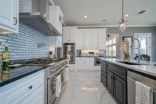 $1,995,000 | 145 County Road, Pittsburg, TX 75686