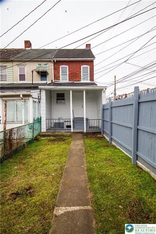 $1,700 | 455 West Whitehall Street, Allentown, PA 18102