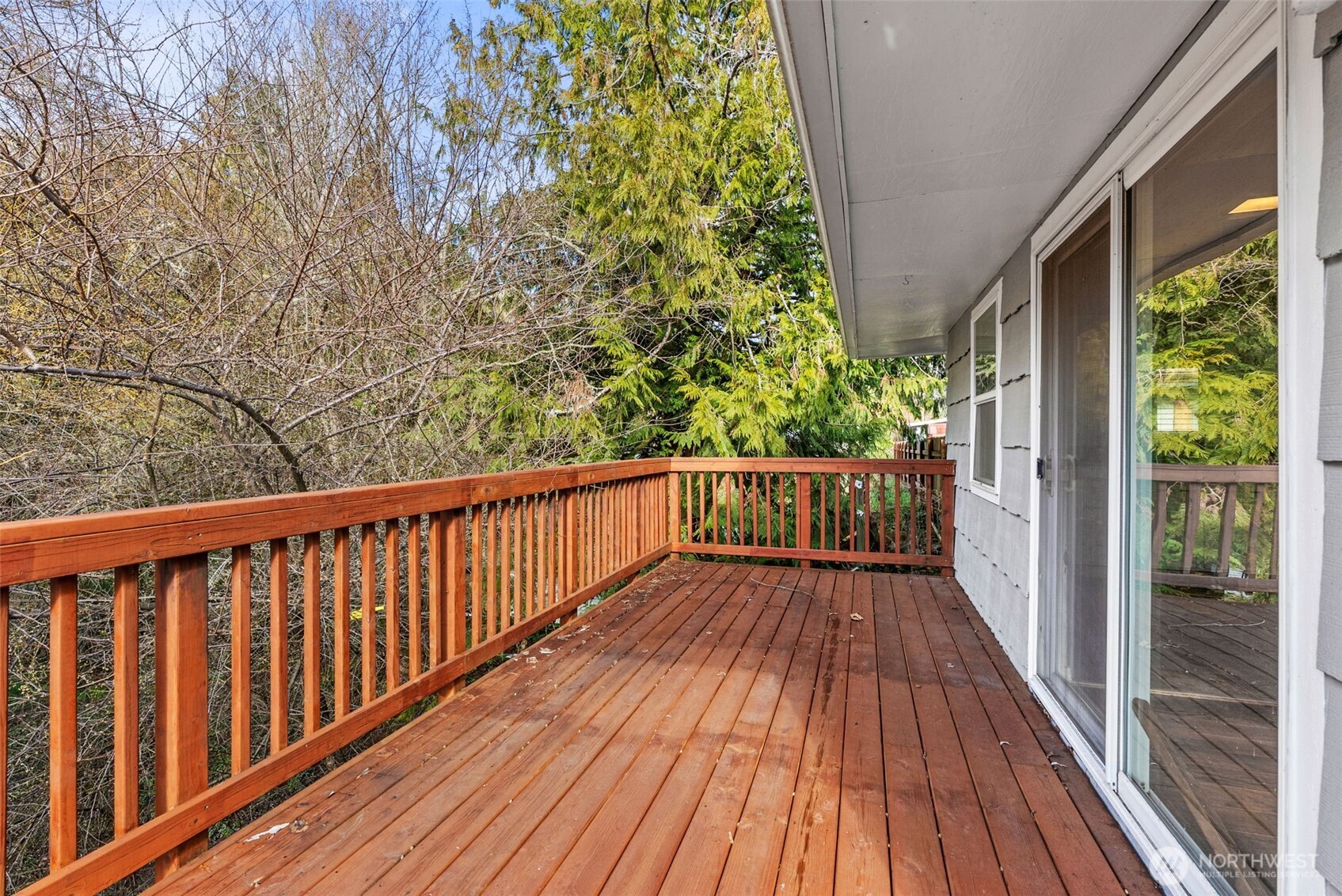 418 Southwest Canyon Loop Winlock, WA 98596 - Photo 25 of 35 a view of balcony with wooden floor