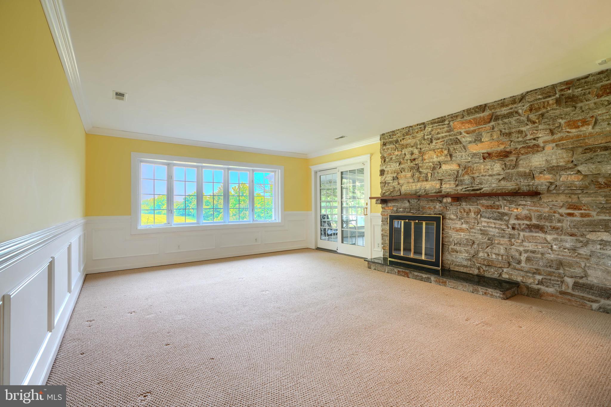 15009 La Vale Road Monkton, MD 21111 - Photo 13 of 45 showcase living room with views of rear vista