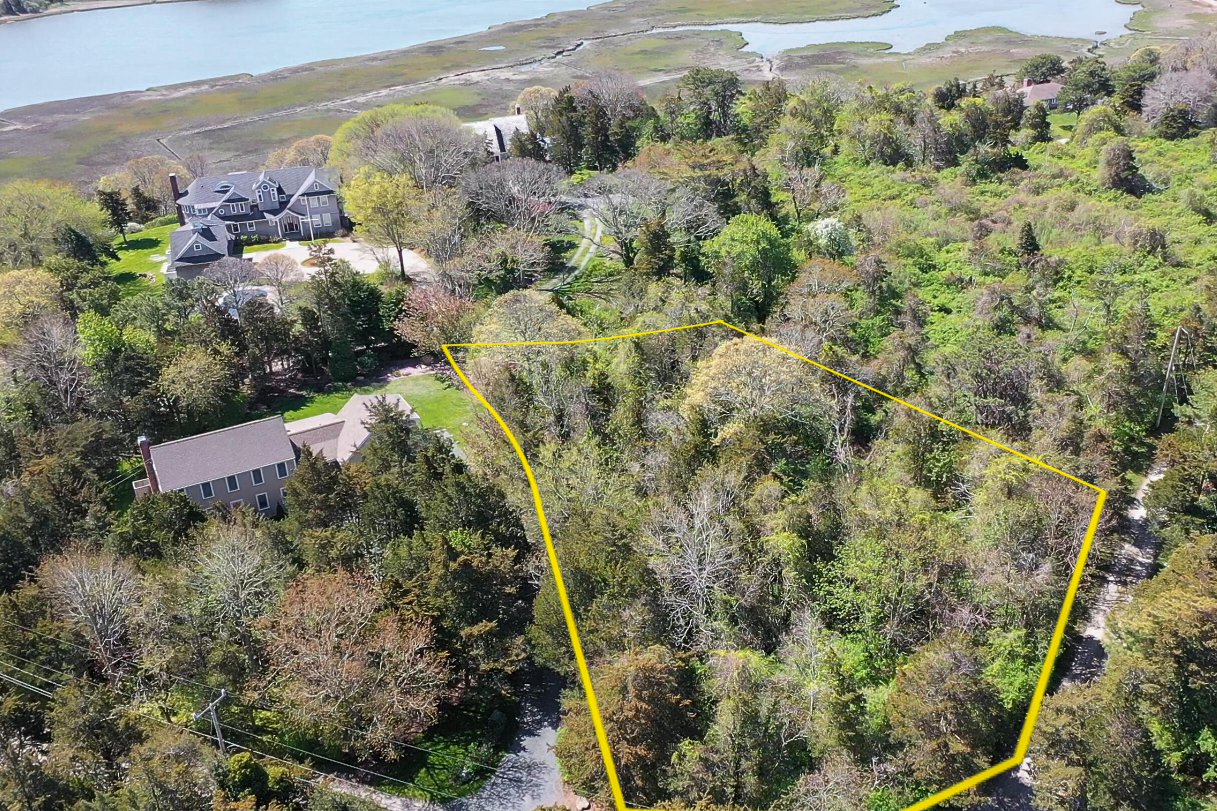 17 Sparrowhawk Road Orleans, MA 02653 - Photo 6 of 10 a view of a house with a yard and mountain