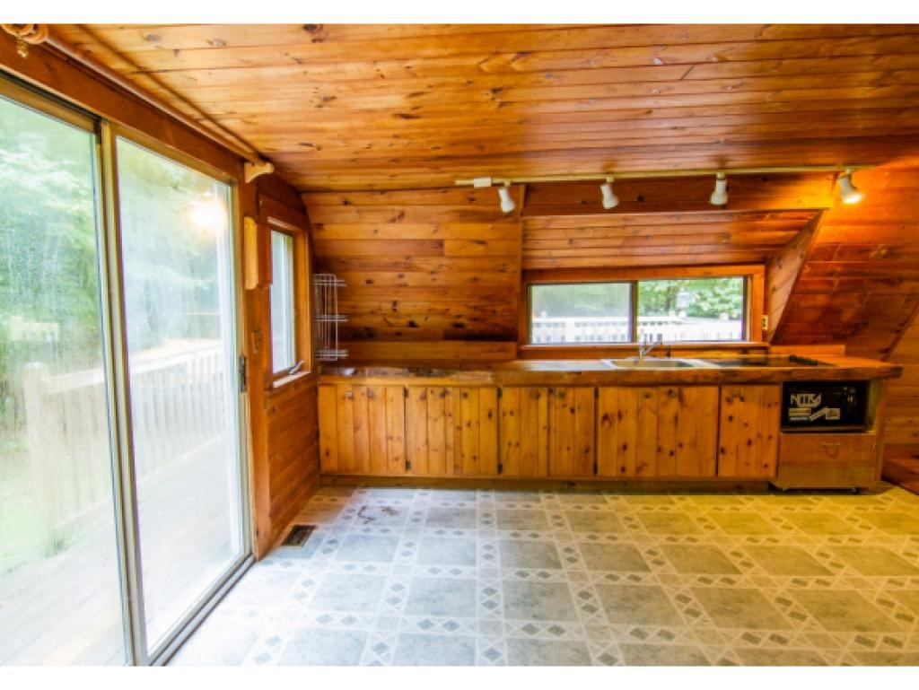 471 South Hill Road Stockbridge, VT 05772 - Photo 8 of 24