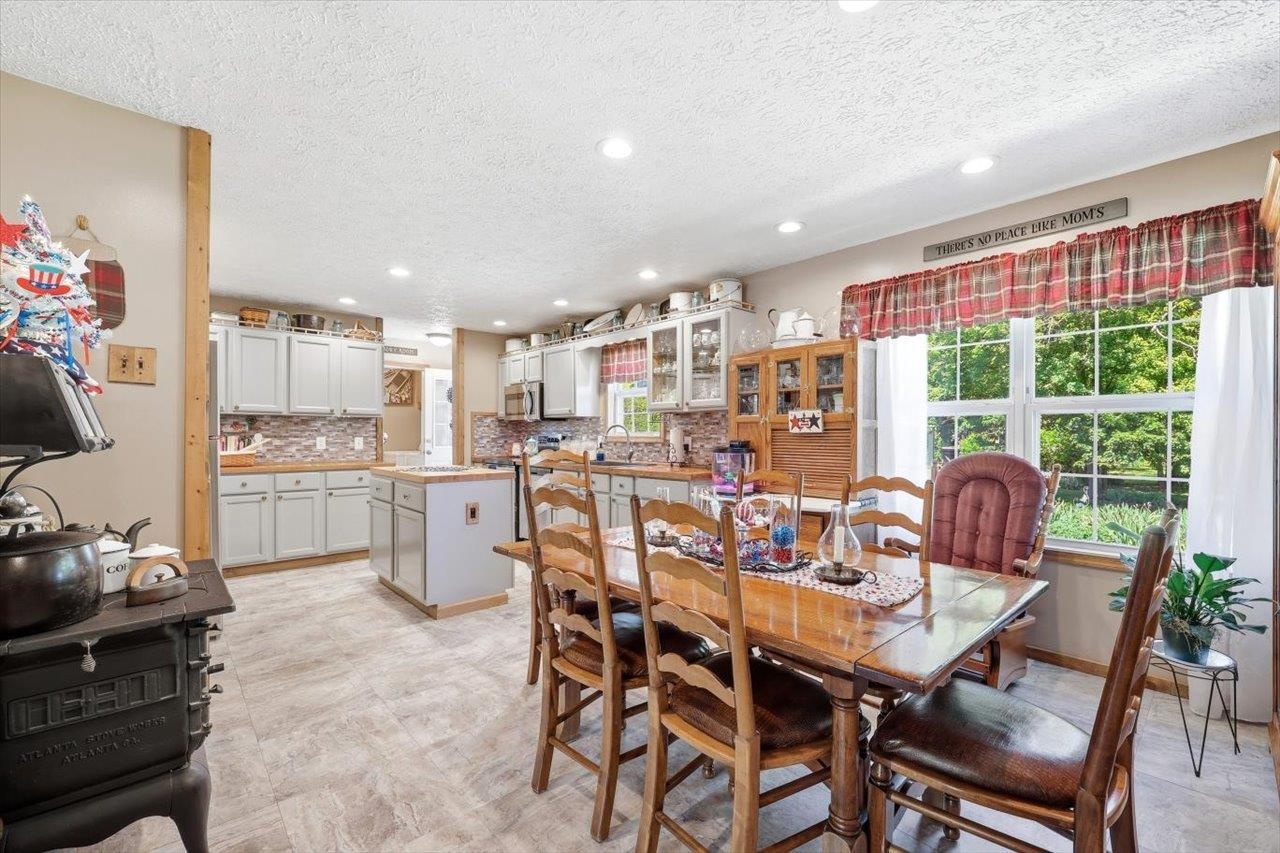 925 Mt Torrey Road Lyndhurst, VA 22952 - Photo 17 of 53