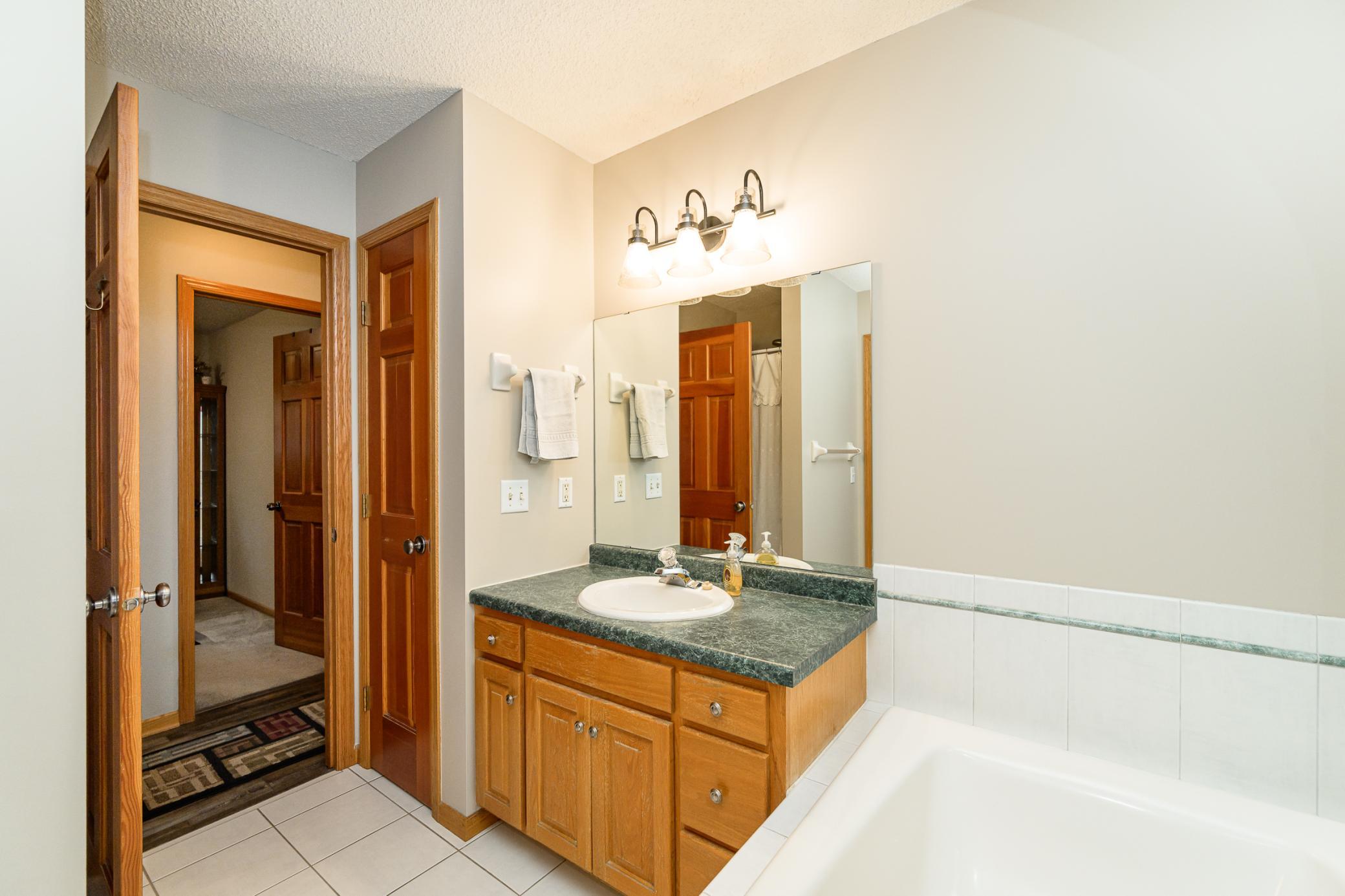 5303 Nicklaus Drive Northwest Rochester, MN 55901 - Photo 14 of 50