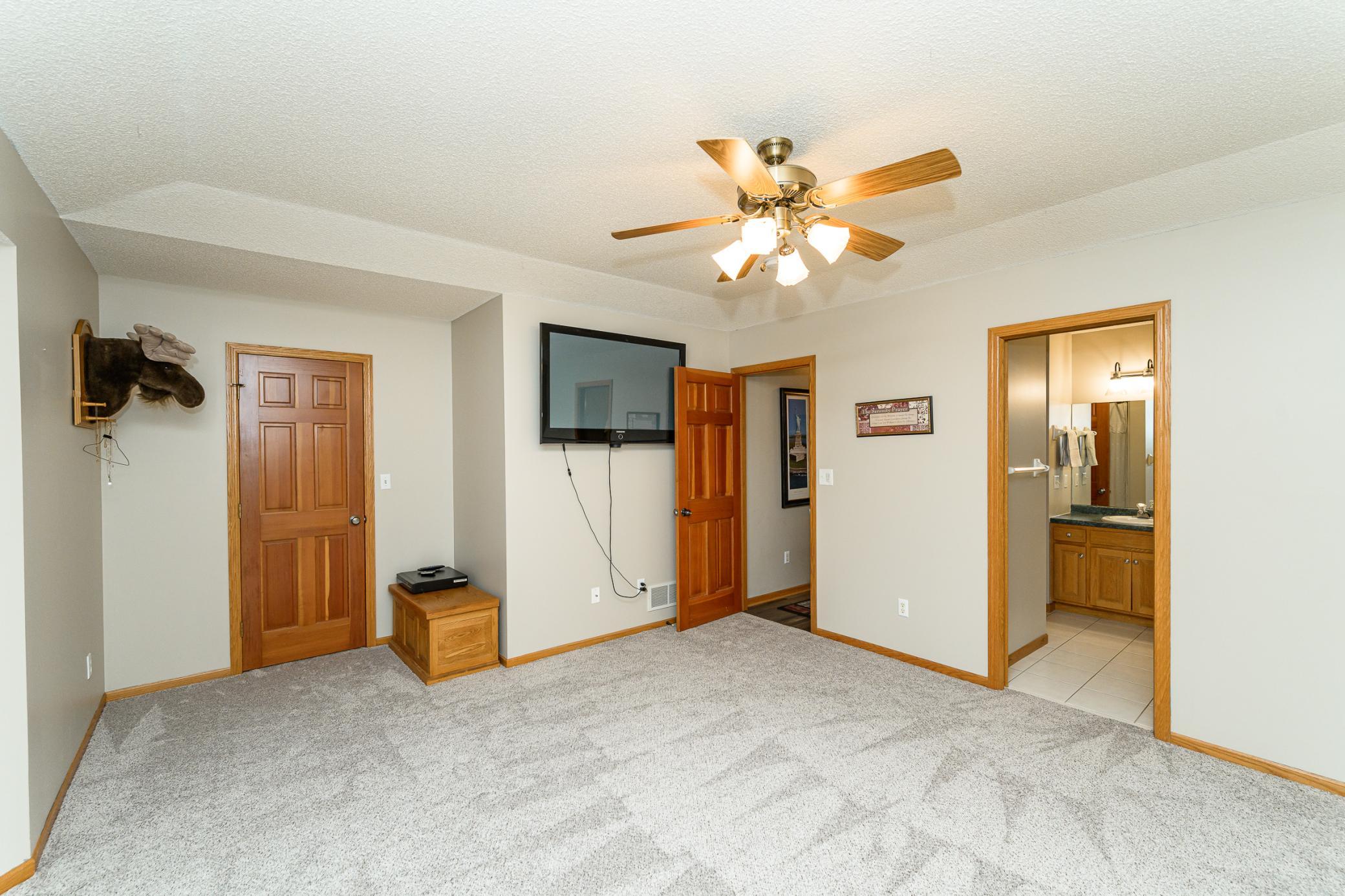 5303 Nicklaus Drive Northwest Rochester, MN 55901 - Photo 17 of 50