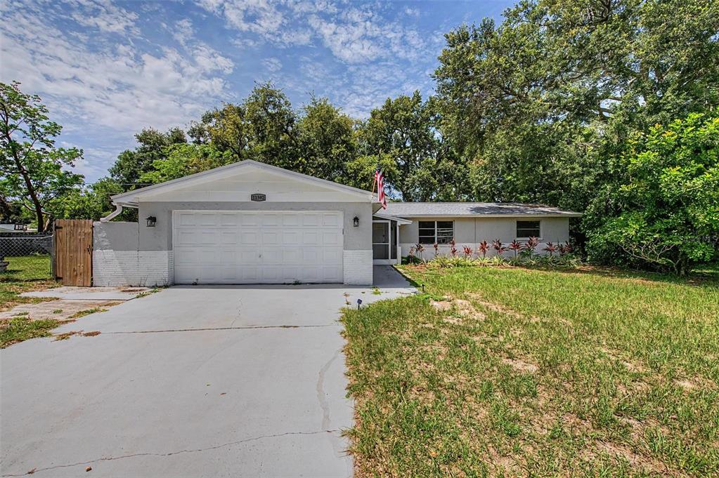 11592 110th Terrace Largo, FL 33778 - Photo 2 of 29