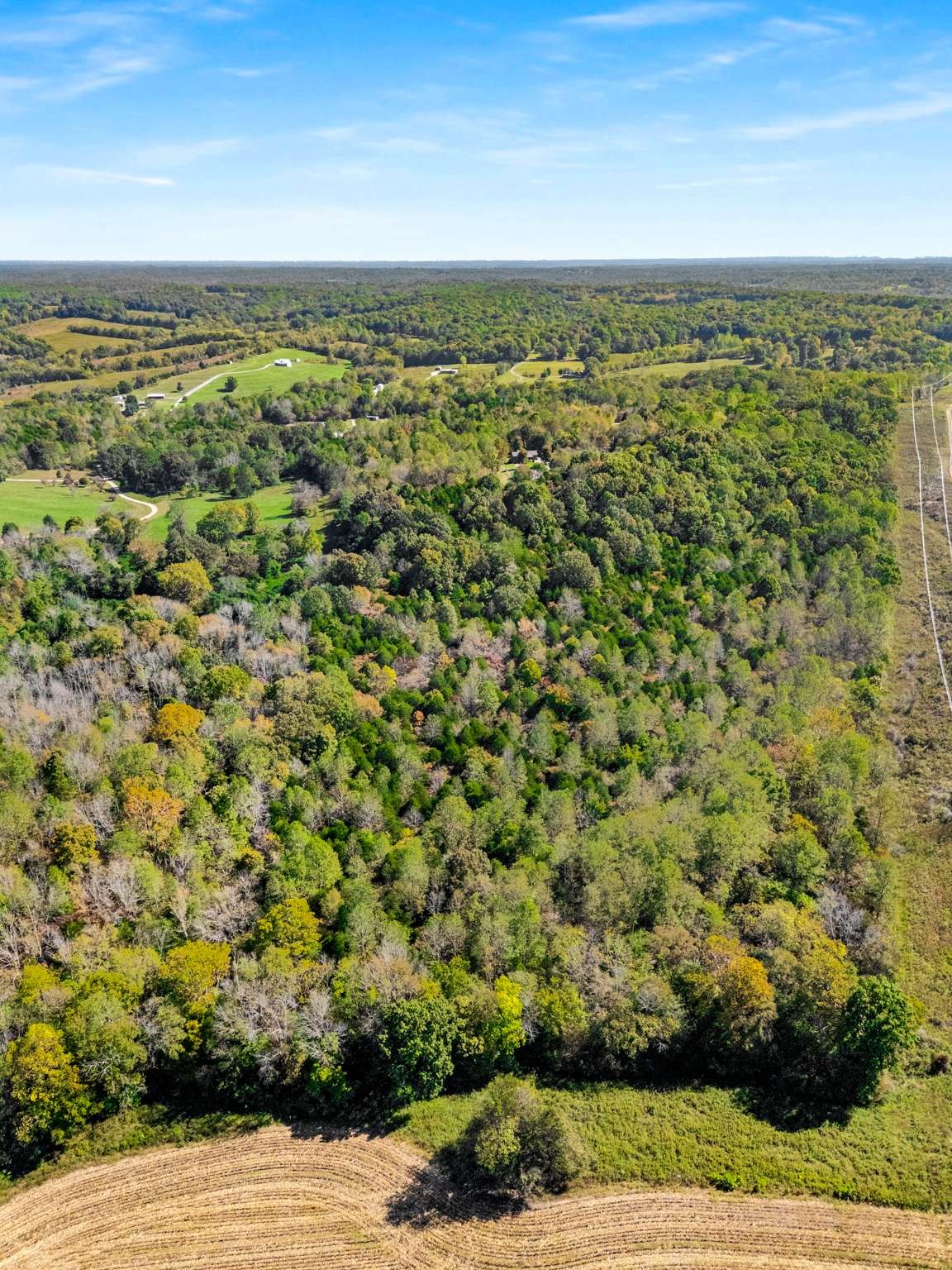 1257 Harris Hollow Road Charlotte, TN 37036 - Photo 43 of 53 a view of a city with an ocean