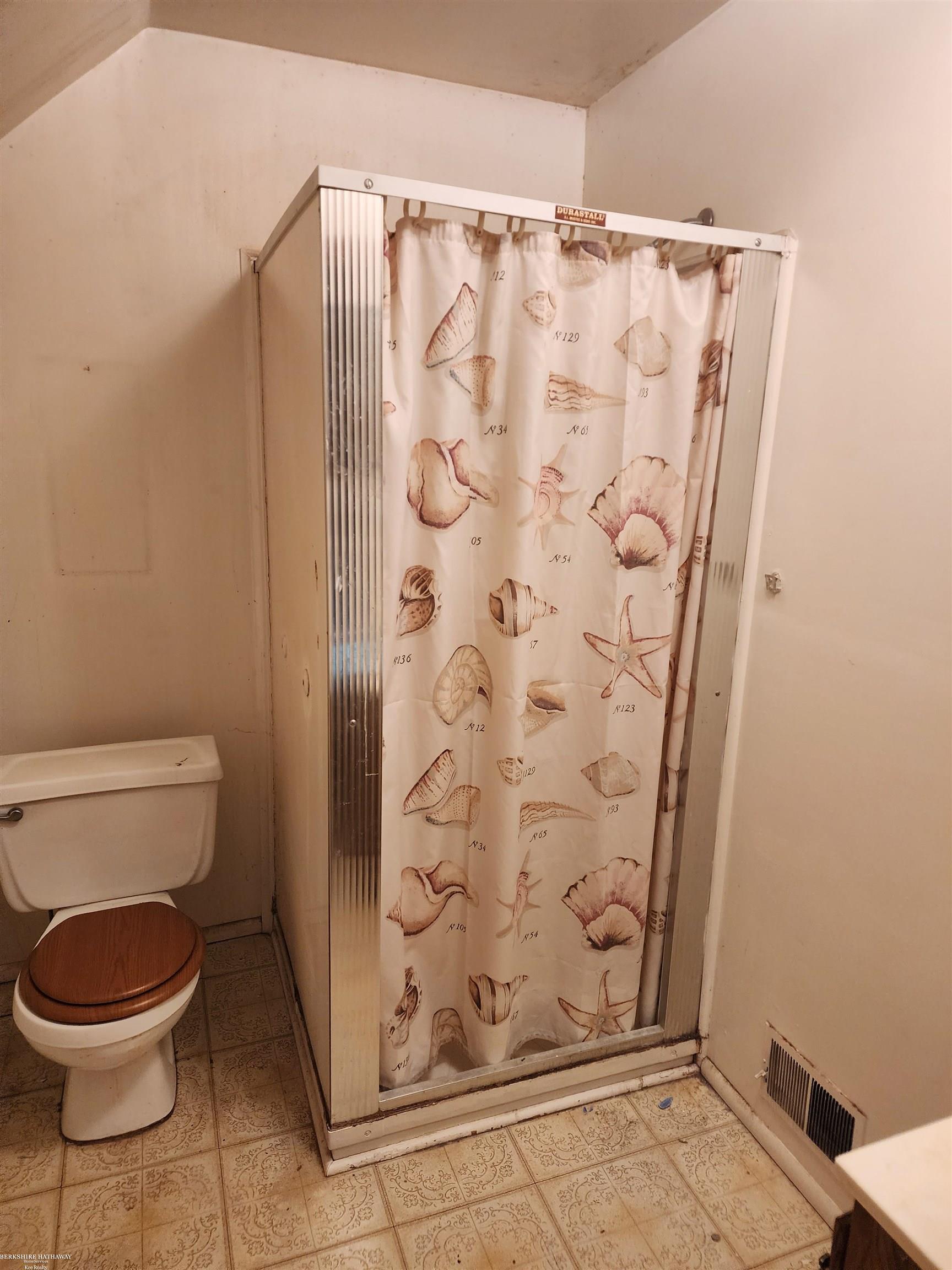 18075 21 Mile Road Macomb, MI 48044 - Photo 18 of 30 50121303-17.JPG