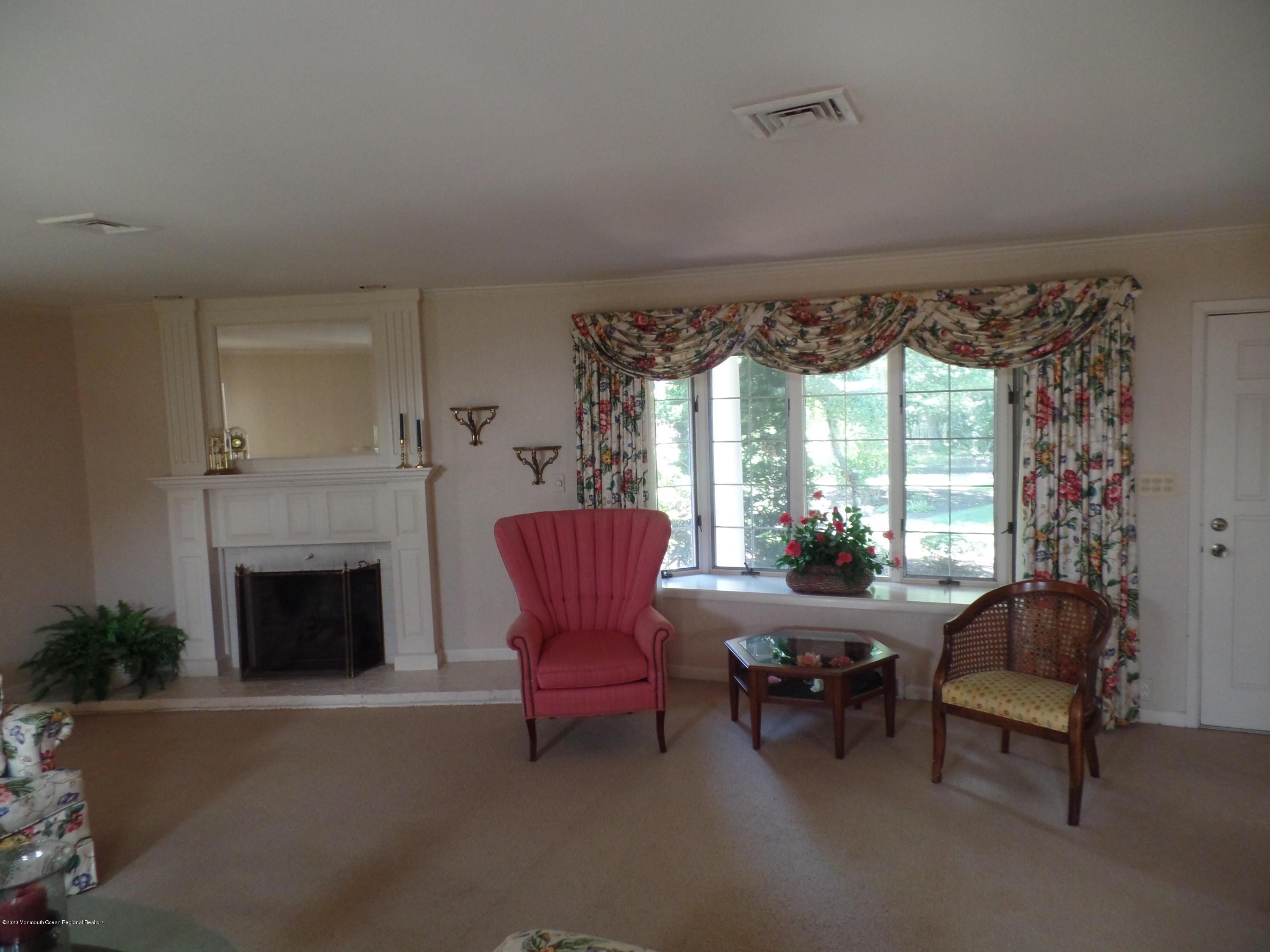 630 Oceanview Road Brielle, NJ 08730 - Photo 6 of 30 SAM_0769