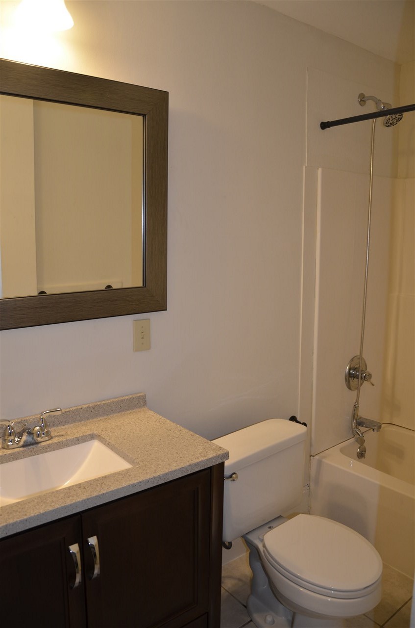 19 Pinard Street Manchester, NH 03102 - Photo 17 of 27 Gallery Image 17