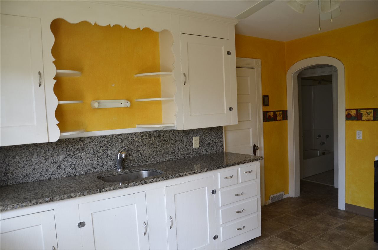 19 Pinard Street Manchester, NH 03102 - Photo 4 of 27 Gallery Image 4