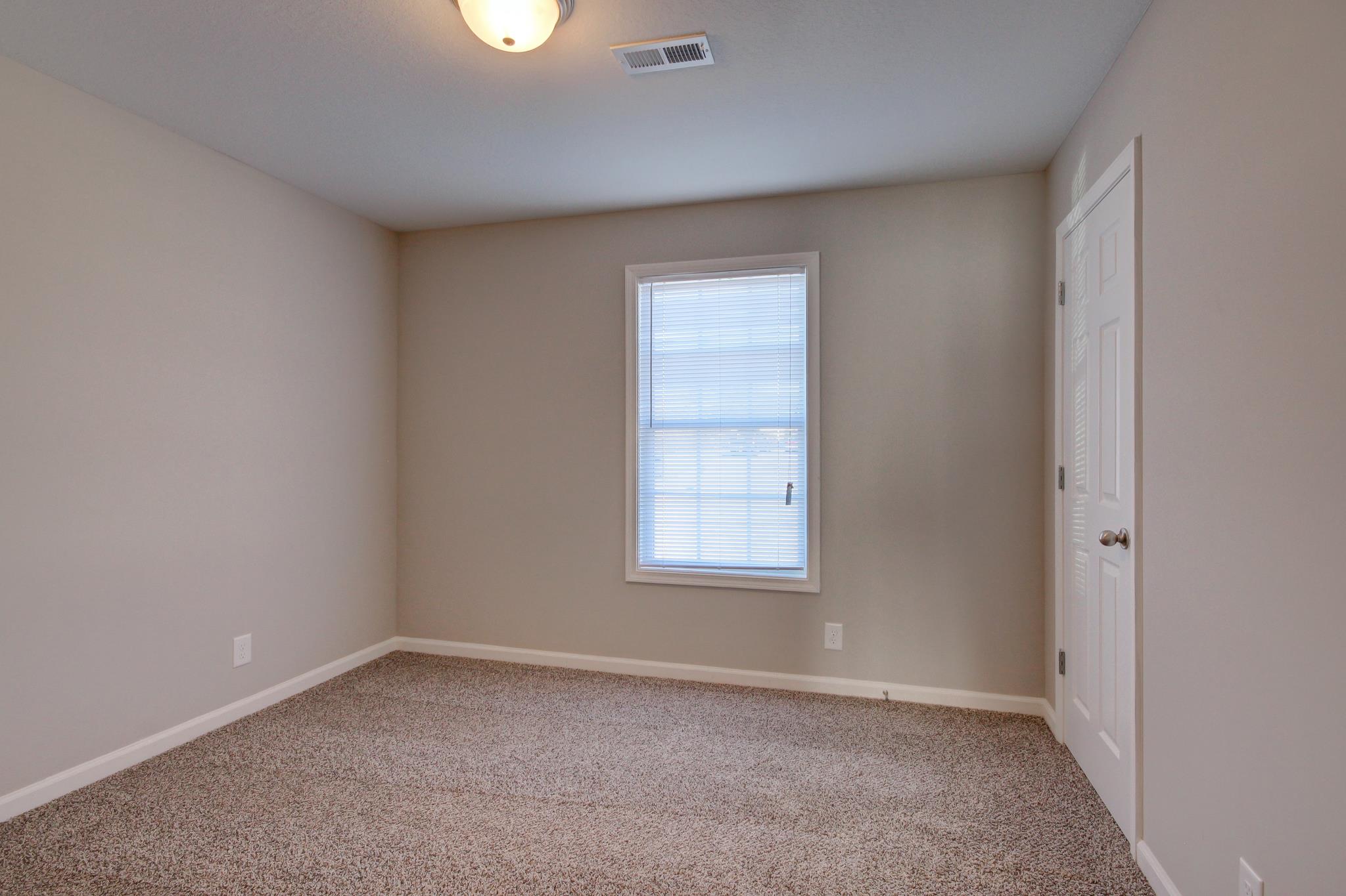 104 Kentucky Ridge Oak Grove, KY 42262 - Photo 7 of 11