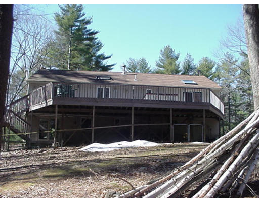 19 Beechwood Road Londonderry, NH 03053 - Photo 4 of 12 Gallery Image 4
