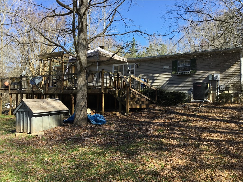 401 Brooks Road Belton, SC 29627 - Photo 4 of 24