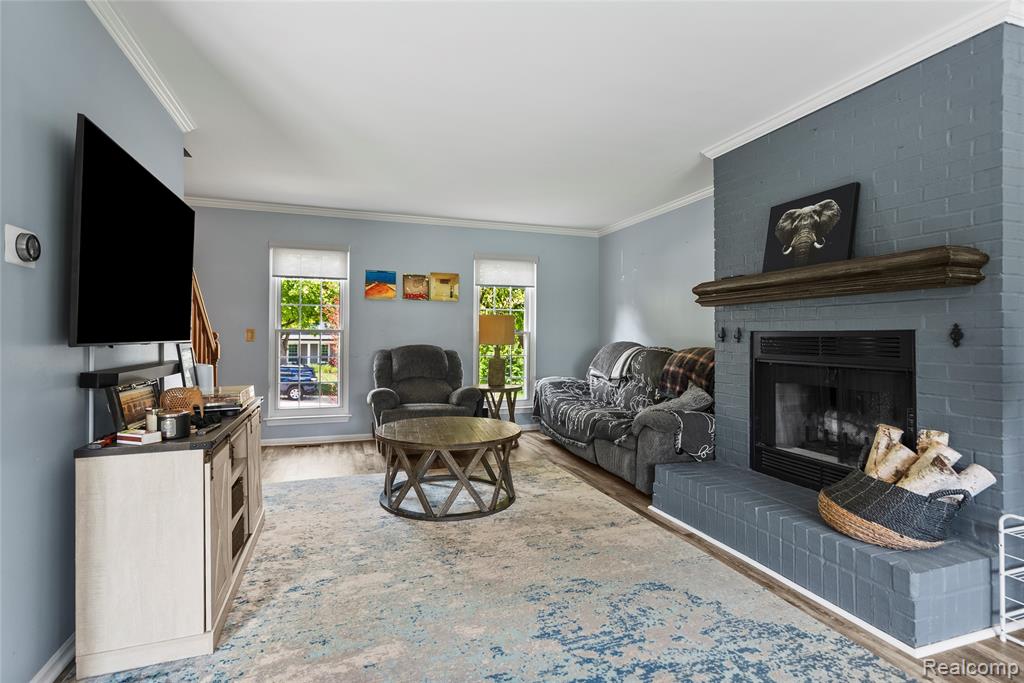 234 Whitney Drive Rochester Hills, MI 48307 - Photo 4 of 26