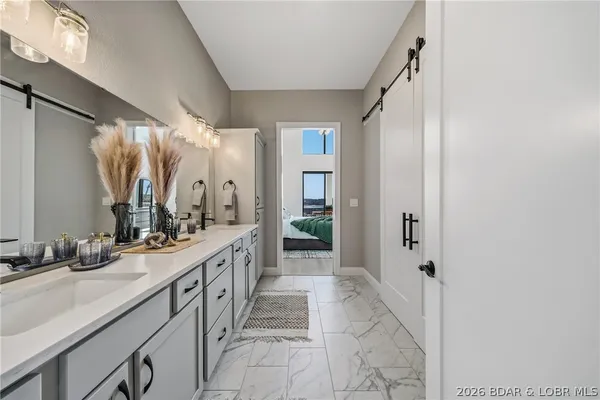 $1,095,000 | 1065 Topsider Lane, Unit 501, Osage Beach, MO 65065