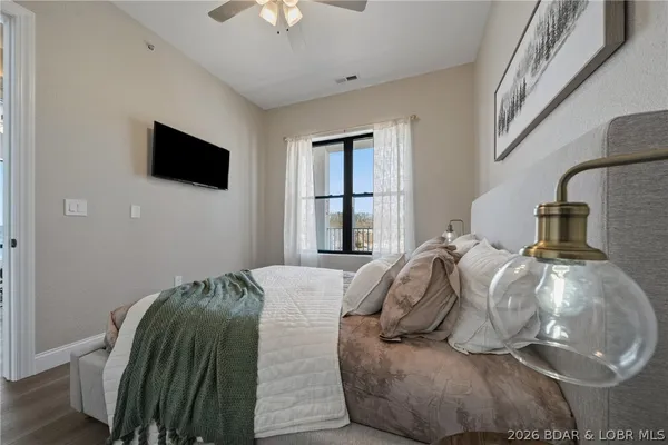 $1,095,000 | 1065 Topsider Lane, Unit 501, Osage Beach, MO 65065