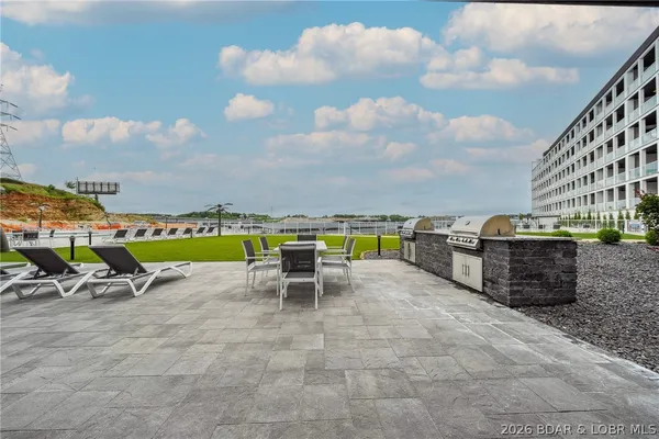 $1,095,000 | 1065 Topsider Lane, Unit 501, Osage Beach, MO 65065