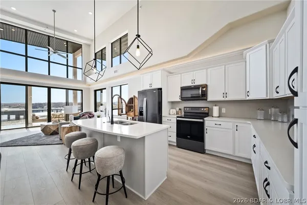 $1,095,000 | 1065 Topsider Lane, Unit 501, Osage Beach, MO 65065
