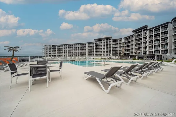 $1,095,000 | 1065 Topsider Lane, Unit 501, Osage Beach, MO 65065