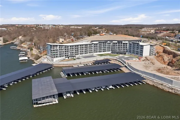 $1,095,000 | 1065 Topsider Lane, Unit 501, Osage Beach, MO 65065