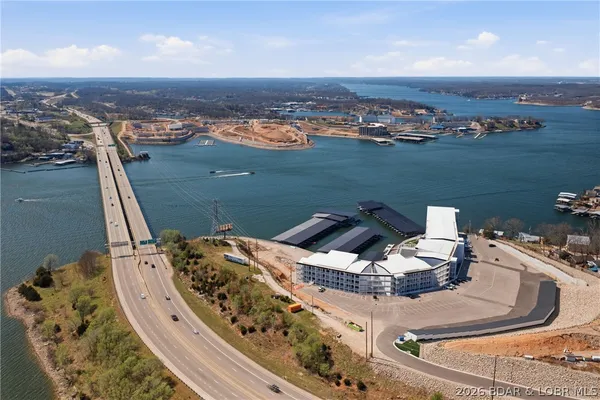 $1,095,000 | 1065 Topsider Lane, Unit 501, Osage Beach, MO 65065