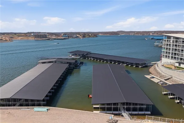 $1,095,000 | 1065 Topsider Lane, Unit 501, Osage Beach, MO 65065