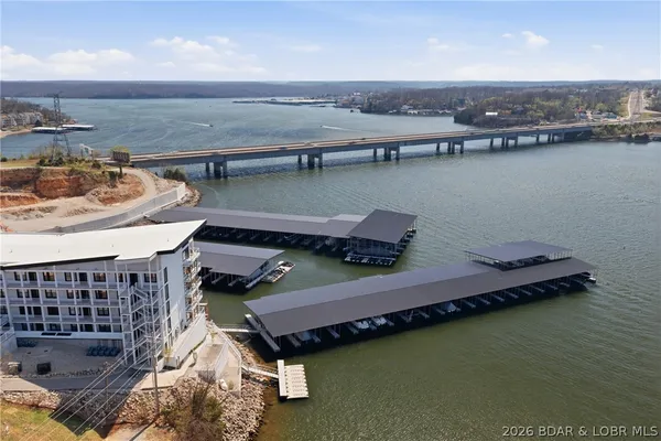 $1,095,000 | 1065 Topsider Lane, Unit 501, Osage Beach, MO 65065